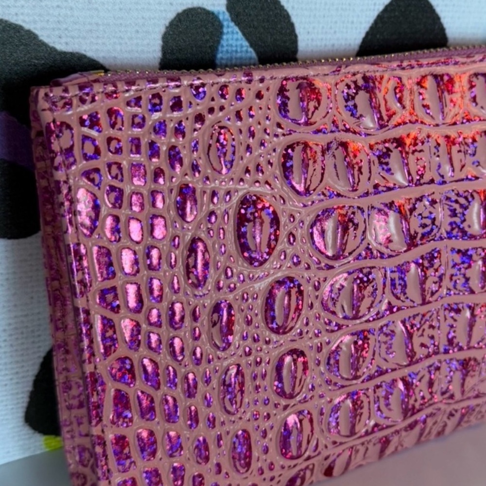 NEW BRAHMIN EMPOWER DAISY Clutch Wristlet Makeup bag